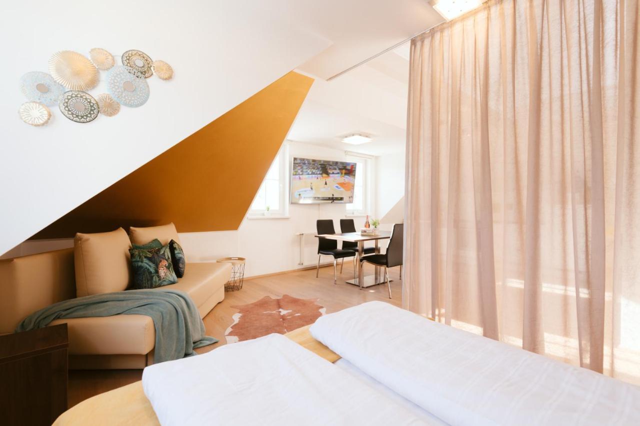 Villa Gelbmann - Ferienwohnungen Velden Velden am Wörthersee Esterno foto