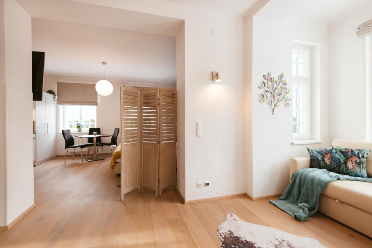 Villa Gelbmann - Ferienwohnungen Velden Velden am Wörthersee Esterno foto